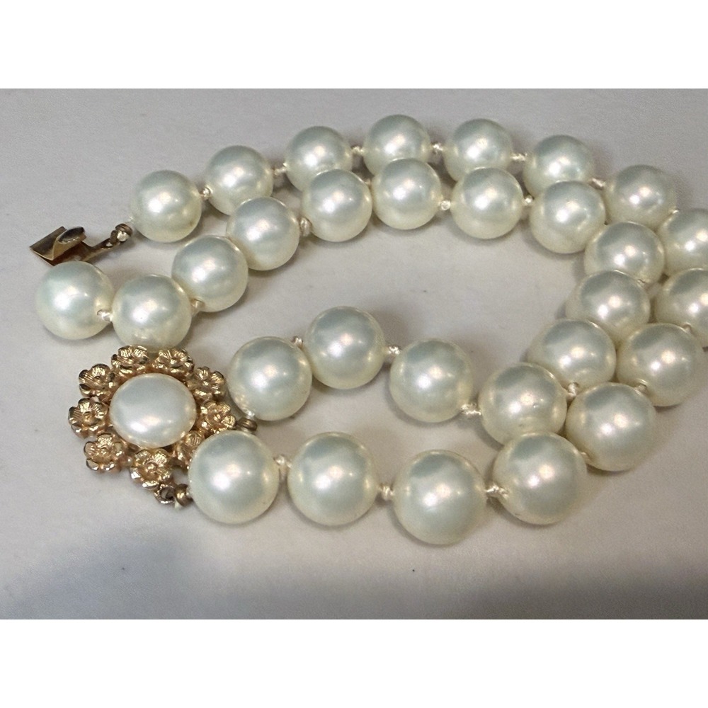 Vintage Marvella Faux Pearl Bracelet Gold Tone Flower Clasp Signed!